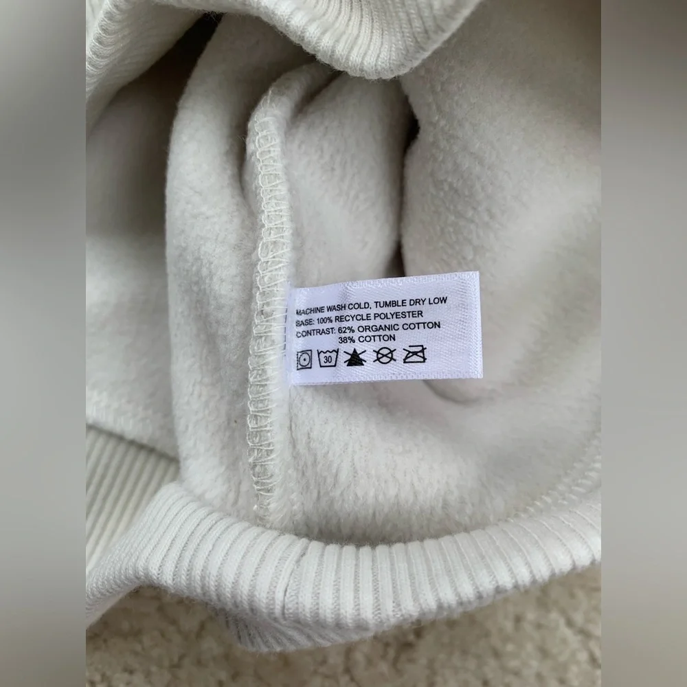 Goumi NWT Size 5T Sherpa Sweatsuit in Alabaster